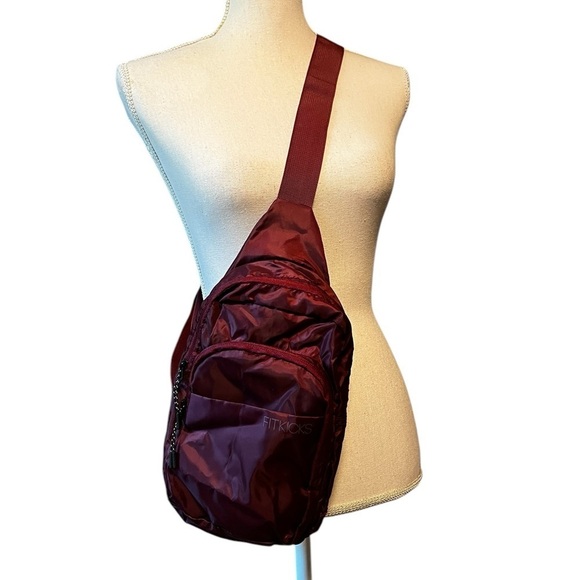 FITKICKS MAROON HIDEAWAY PACKABLE SLING BAG NWOT - Picture 1 of 12